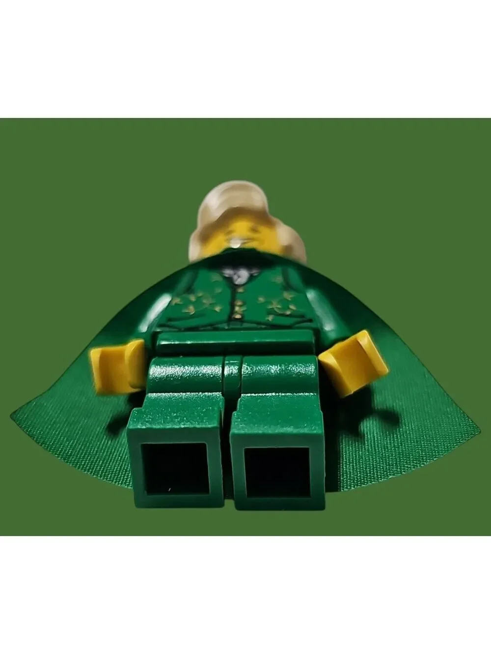 LEGO Minifigure Green Cape Wizard Figure – Gold Detail – Authentic – Read